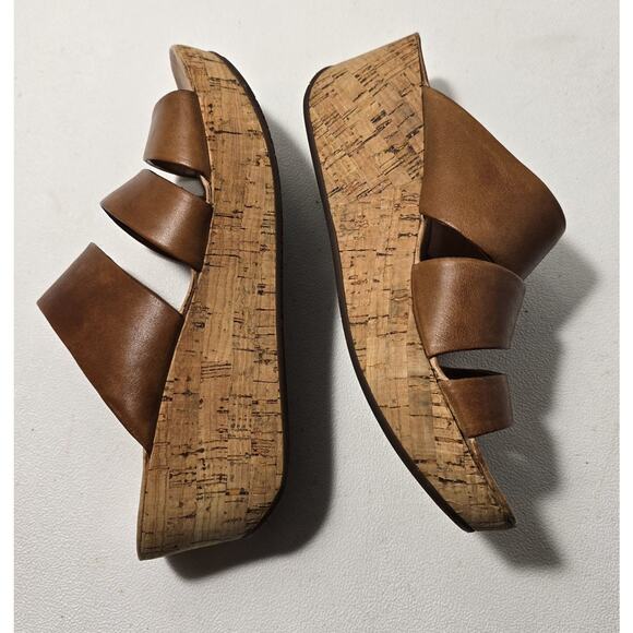 Chocolat Blu Morgan Wedge Sandal Strappy Size 9 Tan Leather - Picture 6 of 9